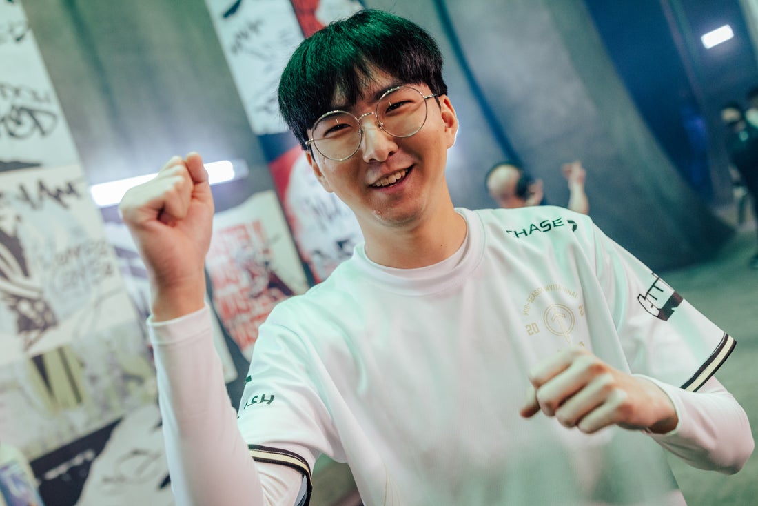 的5后卫或 的5后卫或